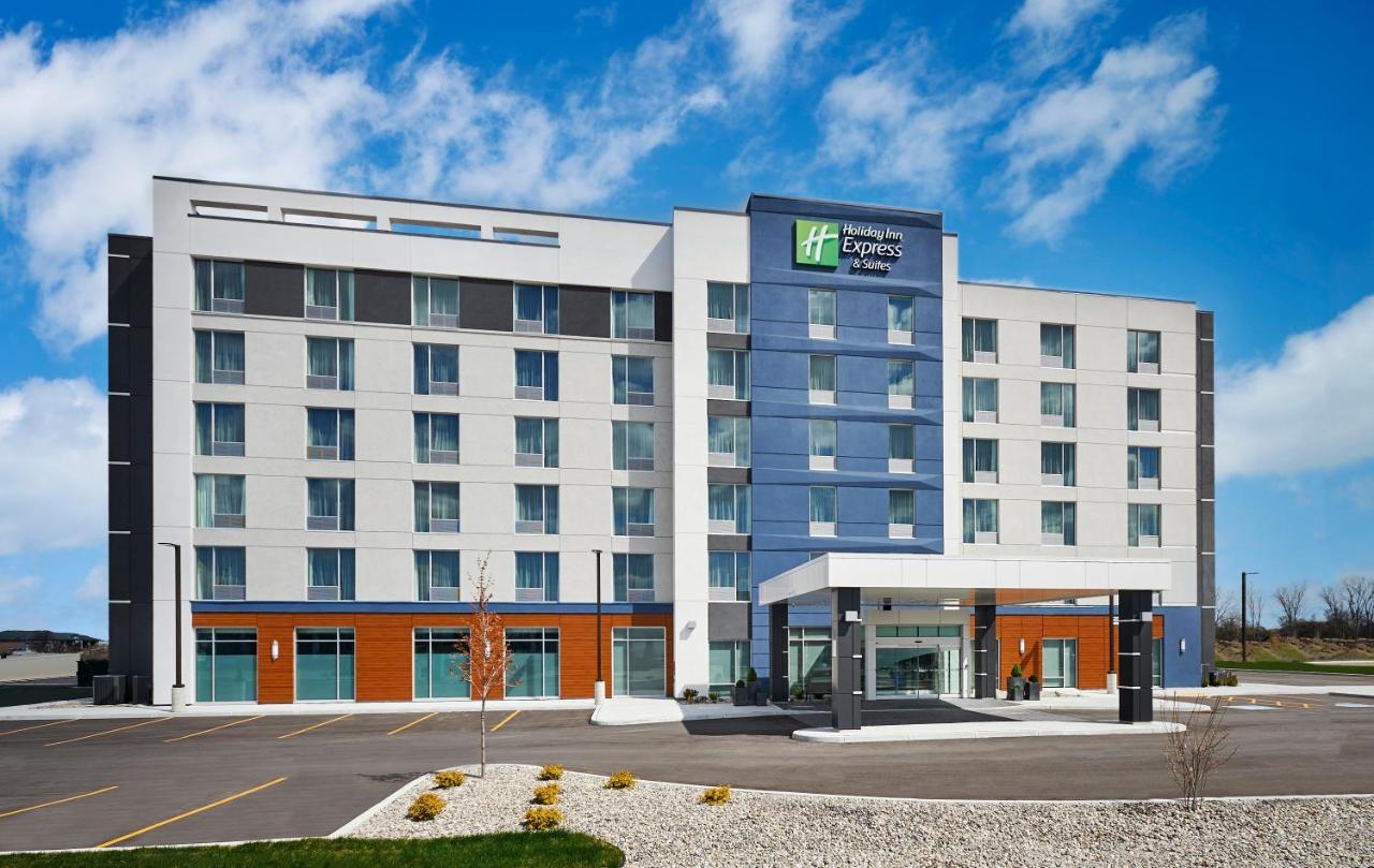 Holiday Inn Express & Suites Windsor East - Lakeshore By Ihg Tecumseh Exterior foto